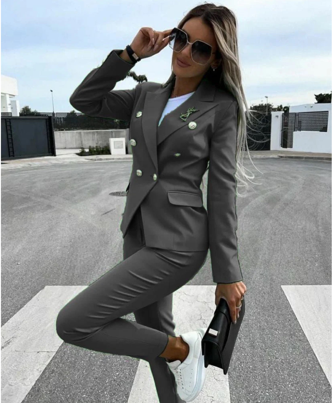 ALESSANDRA - CONFIDENT STYLE SET