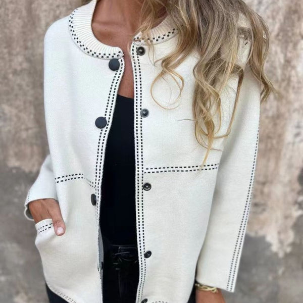 LYKA - CLASSIC BUTTON CARDIGAN