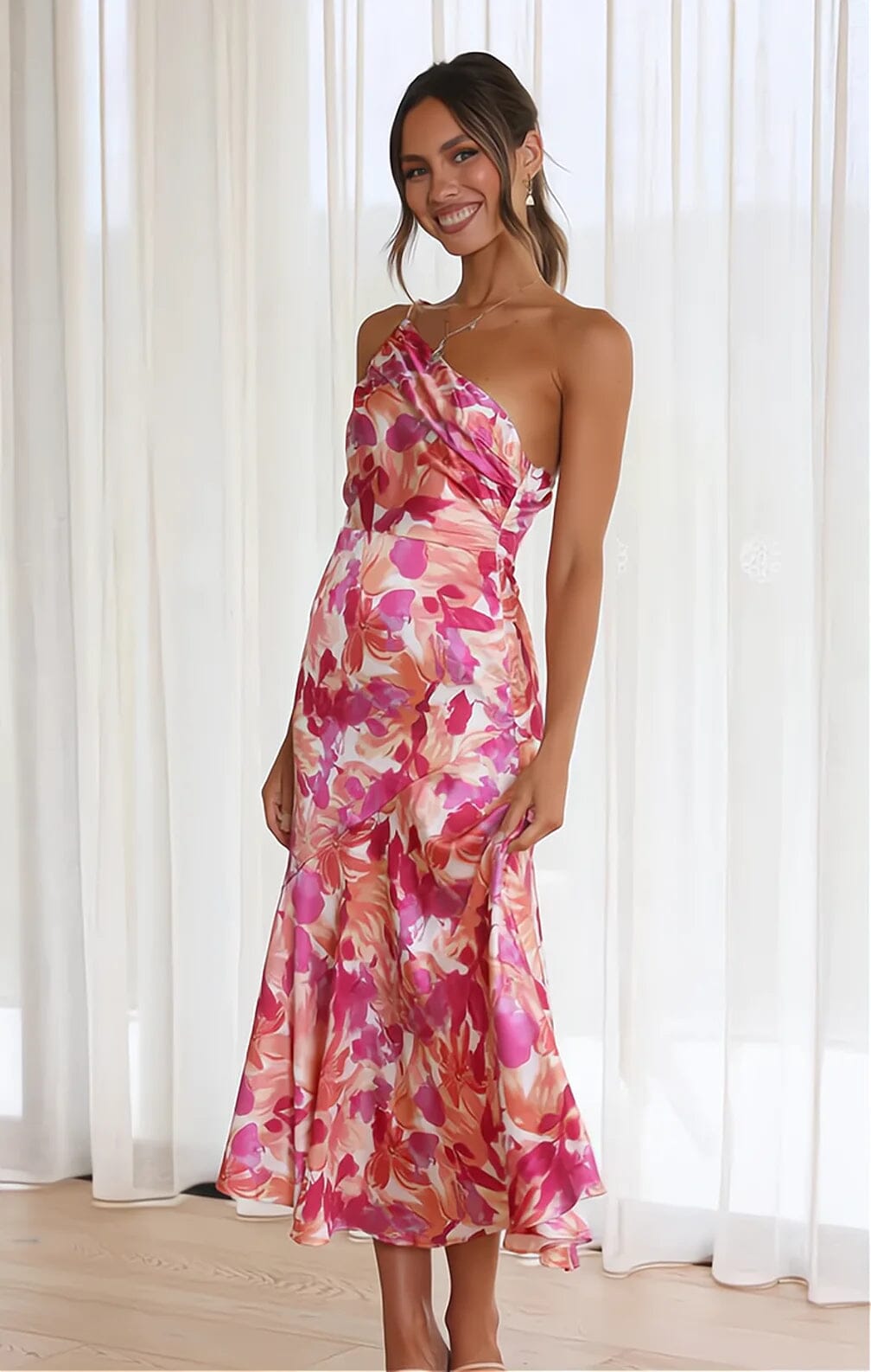 MALIAH - FLOWY & DASHING STATEMENT DRESS