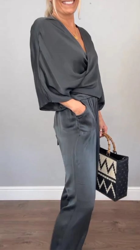 GELLI - LUXE COMFORT SATIN SUIT